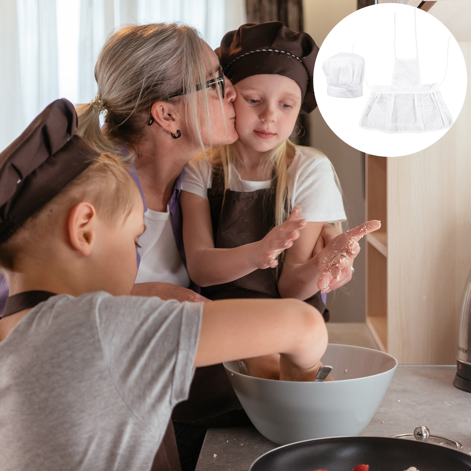 Kitchen Kids Baking Set - ชุดหมวกเชฟเด็กพร้อมผ้ากันเปื้อน 1 ชุด ชุดคอสตูมทำอาหารในครัว สำหรับเล่นบทบาทสมมติ มีกระเป๋าและแขนยาว